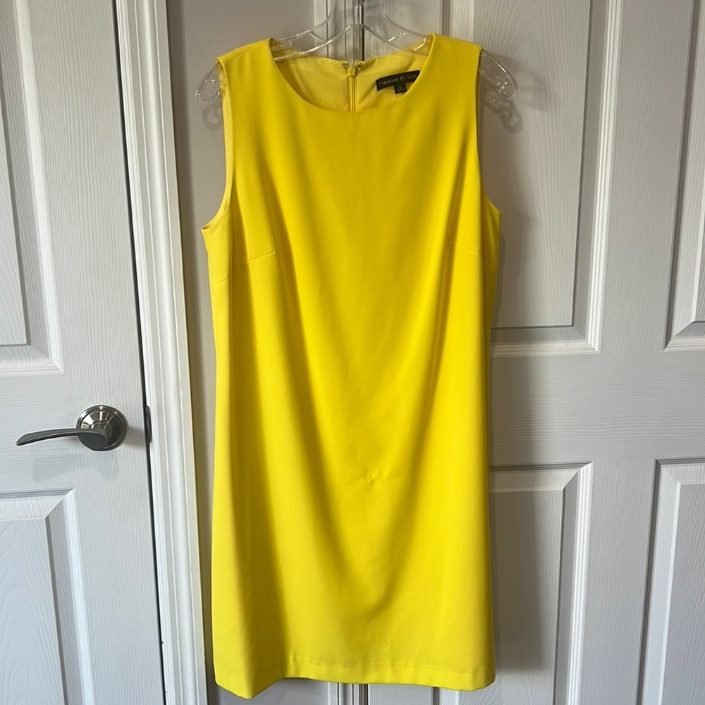 Yellow knee-length Preston & York sleeveless dress size 10